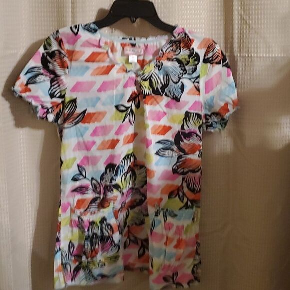 koi Other - Koi M Bright Multicolored Floral Scrub Top ..